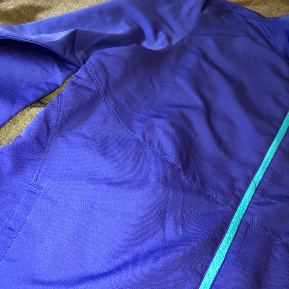 Champion Windbreaker - Picture 5 of 8